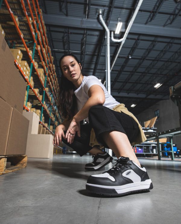 Women's Overton Work Shoe (Carbon Toe) | Toadstool/Star White