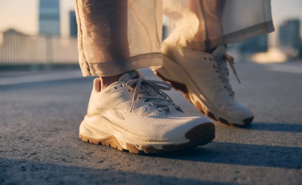 Women's Targhee Apex Waterproof Hiking Shoe | Safari/Birch